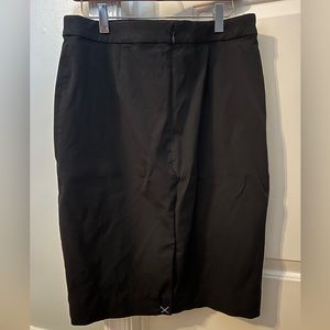 Black J. Crew No. pencil skirt in bi-stretch cotton, size 8